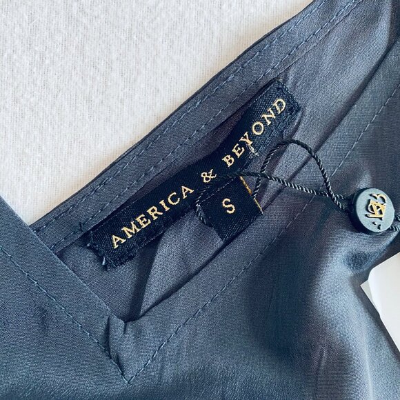 NWT America & Beyond grey giraffe tank camisole Womens Small beaded embroidered - Picture 8 of 9